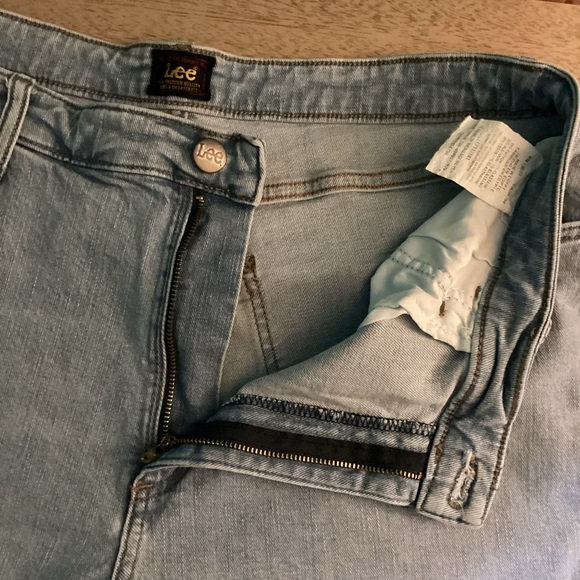 Lee Light Wash Denim Capris Size 18 - Picture 7 of 15